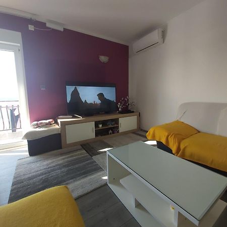 Apartmani Island โตรกีร์ ห้อง รูปภาพ