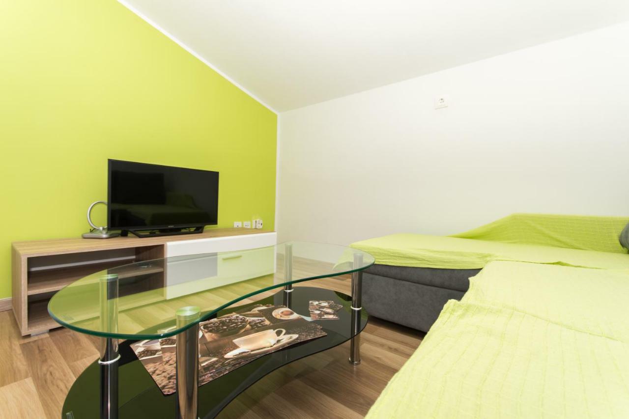 Apartmani Island โตรกีร์ ภายนอก รูปภาพ